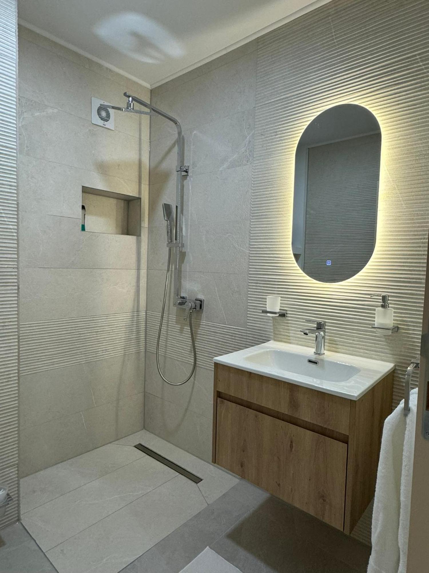 Apartmani Bare 亚伊采 外观 照片